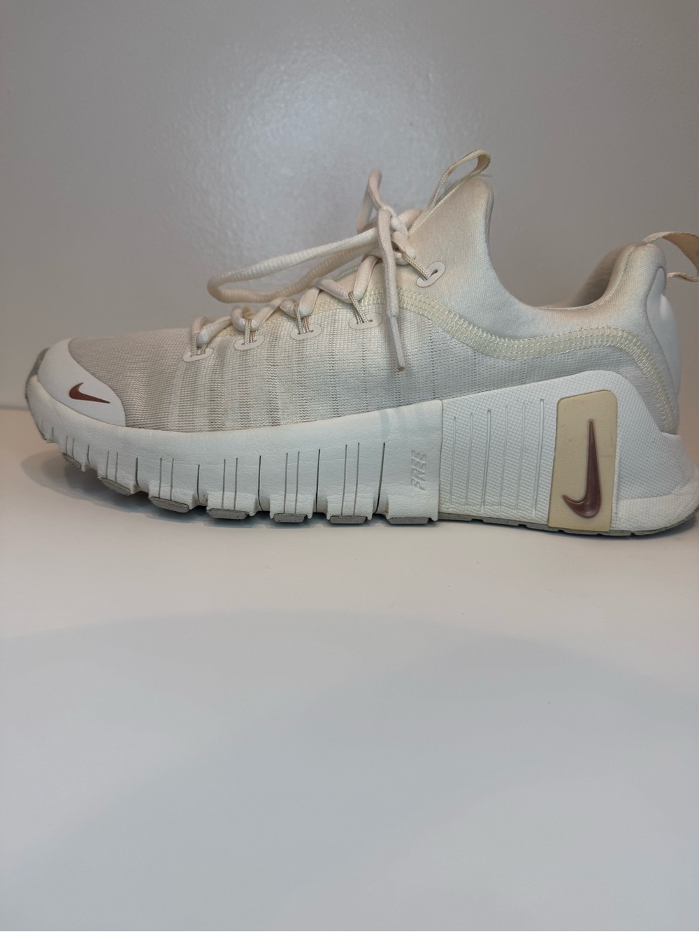 Nike Free Metcon 6. Size 9 Training Shoes Pale Ivory FJ7126-100 Sneakers